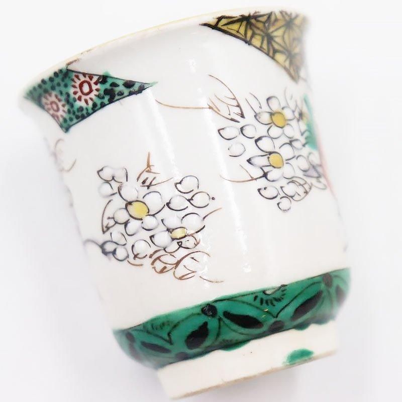 九谷焼 手描き 通りもん 上品 美しい 猪口 ぐい呑み 酒器 骨董 九谷焼 手描き 通りもん 上品 美しい 猪口 ぐい呑み 酒器 骨董