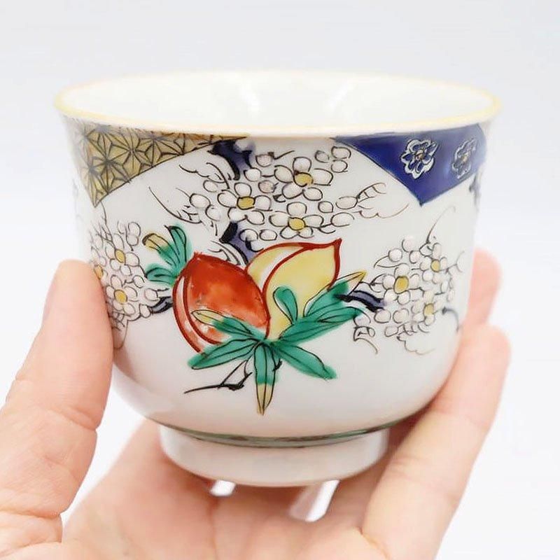 九谷焼 手描き 通りもん 上品 美しい 湯呑み 小鉢 蕎麦猪口 骨董 九谷焼 手描き 通りもん 上品 美しい 湯呑み 小鉢 蕎麦猪口 骨董