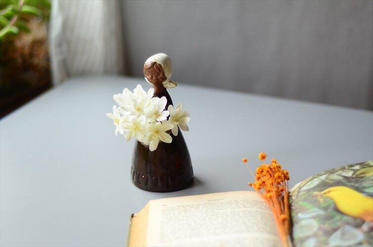ドイツから届いた フラワーガール一輪挿し 陶器 花瓶 花器 北欧 ドイツから届いた フラワーガール一輪挿し 陶器 花瓶 花器 北欧
