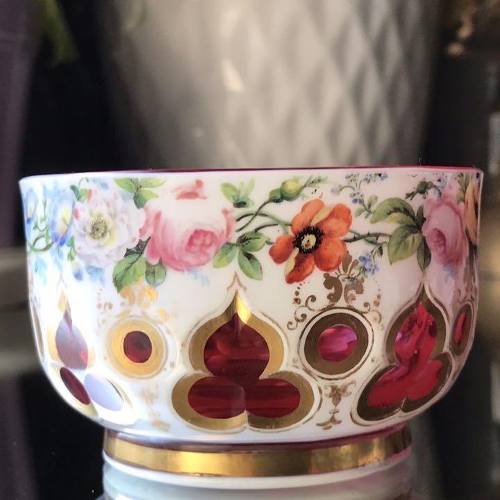 極希少オールドバカラBACCARAT被せオパーリン小物入れ　お花模様 極希少オールドバカラBACCARAT被せオパーリン小物入れ お花模様