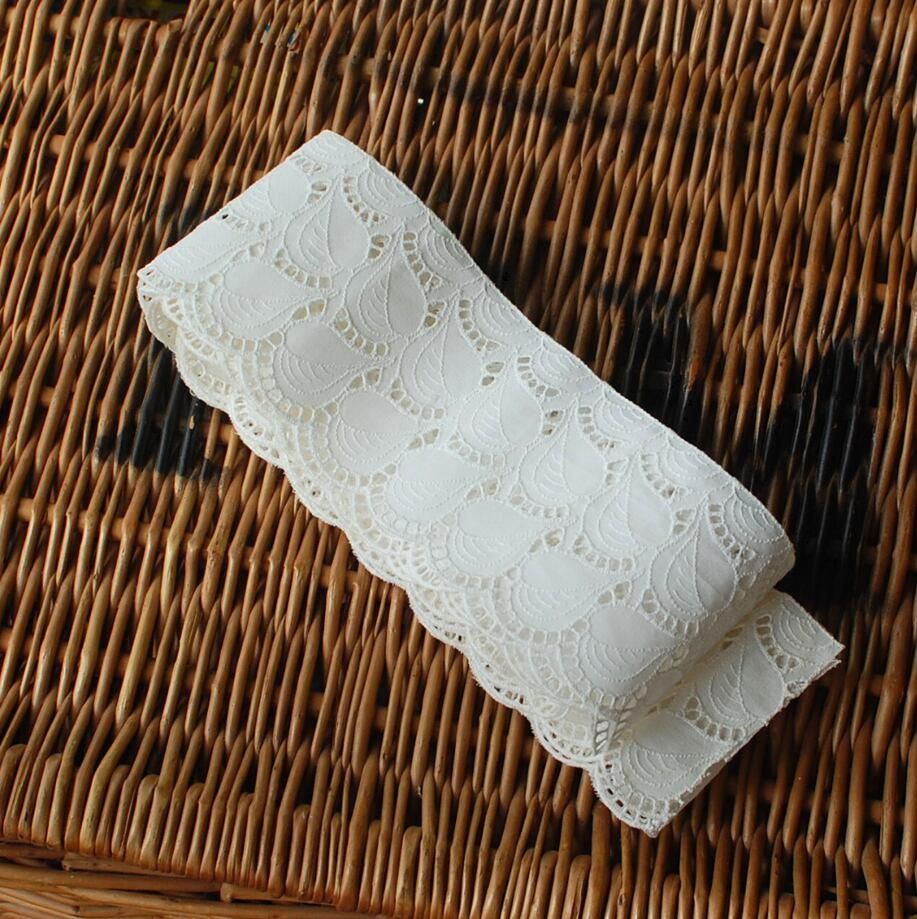 アンティークカットワークレース 50cmカット 幅8cm - ANTIQUE LEAVES アンティークカットワークレース 50cmカット 幅8cm - ANTIQUE LEAVES