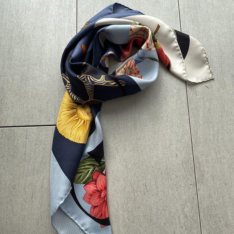 スカーフ グッチ Gucci シルクスカーフ ヴィンテージグッチ スカーフ グッチ Gucci シルクスカーフ ヴィンテージグッチ