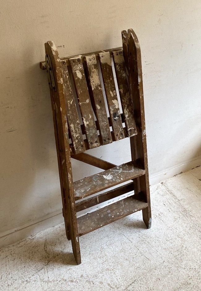フランス製アンティークの小さなビーチ製ラダー