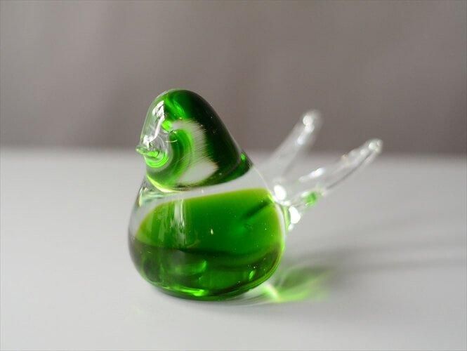 フィンランドから きれいなグリーンガラス バード オブジェ 鳥