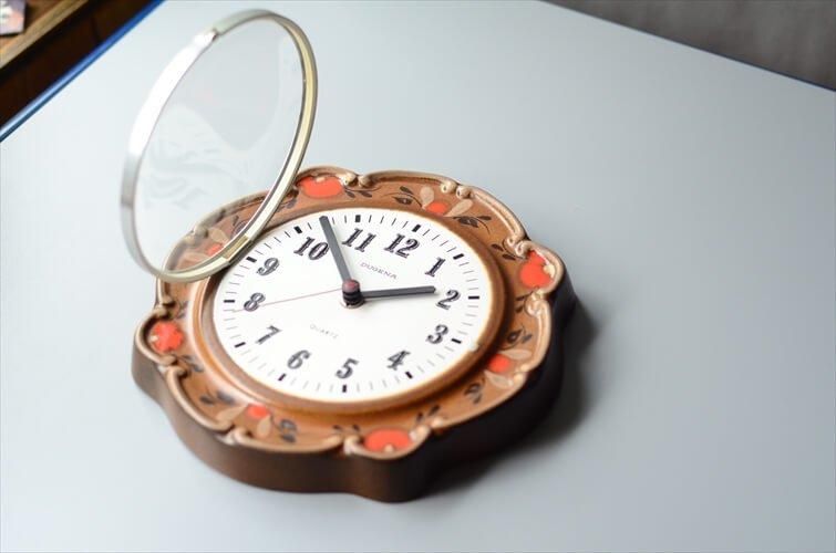 ドイツ製 Dugena アートのような陶器の壁時計 電池式 壁掛け時計 ドイツ製 Dugena アートのような陶器の壁時計 電池式 壁掛け時計