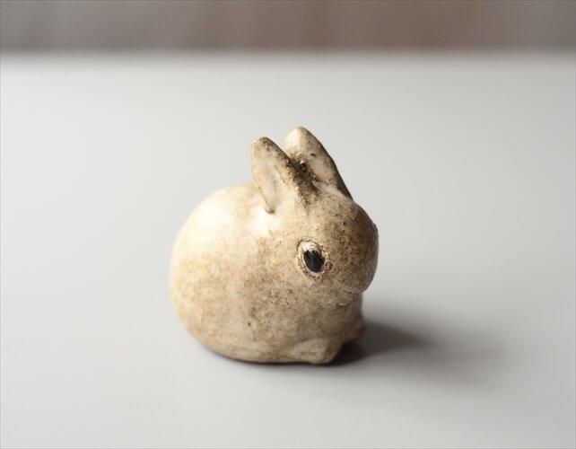 デンマークから かわいい陶器のうさぎ オブジェ 置物 アート デンマークから かわいい陶器のうさぎ オブジェ 置物 アート