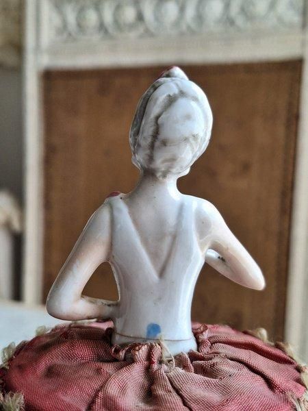 Filigree 青いガラスのブローチ : 満月アンティーク