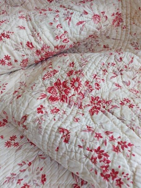 アンティークフレンチキルト - ANTIQUE LEAVES アンティークフレンチキルト - ANTIQUE LEAVES