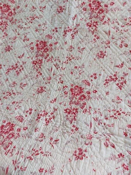 アンティークフレンチキルト - ANTIQUE LEAVES アンティークフレンチキルト - ANTIQUE LEAVES
