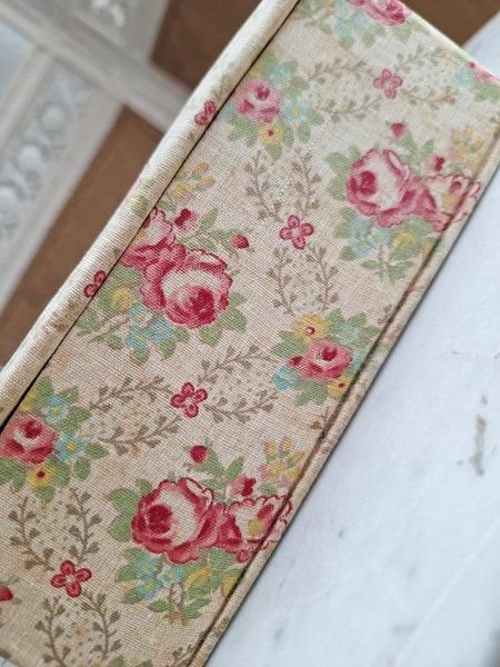 アンティーク花柄カルトナージュボックス - ANTIQUE LEAVES アンティーク花柄カルトナージュボックス - ANTIQUE LEAVES