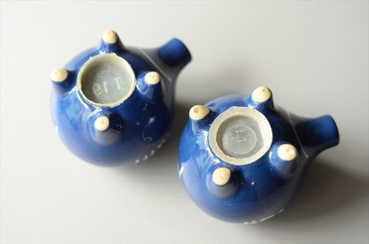 ドイツ製 陶器 かわいいブタの貯金箱 2個セット オブジェ 置物 ドイツ製 陶器 かわいいブタの貯金箱 2個セット オブジェ 置物