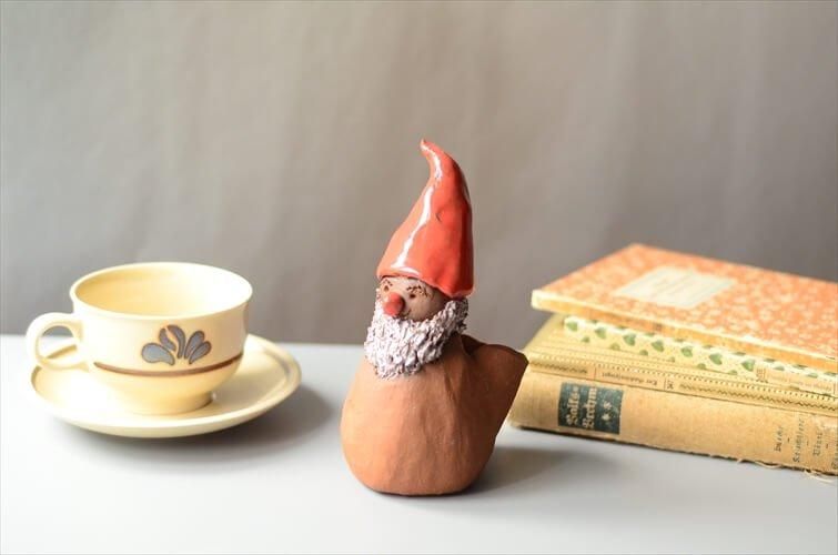 ドイツから ハンドメイド 陶器の小人 サンタクロース 妖精 ドイツから ハンドメイド 陶器の小人 サンタクロース 妖精