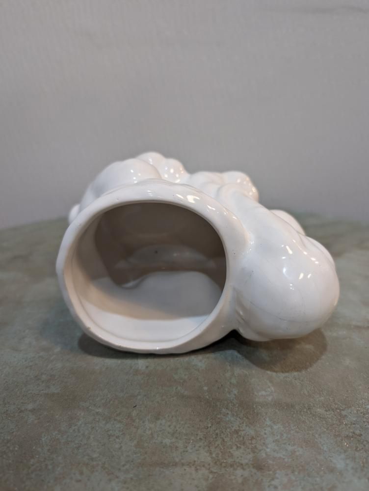 ベルギー70s白陶器製可愛い犬の小物入れ