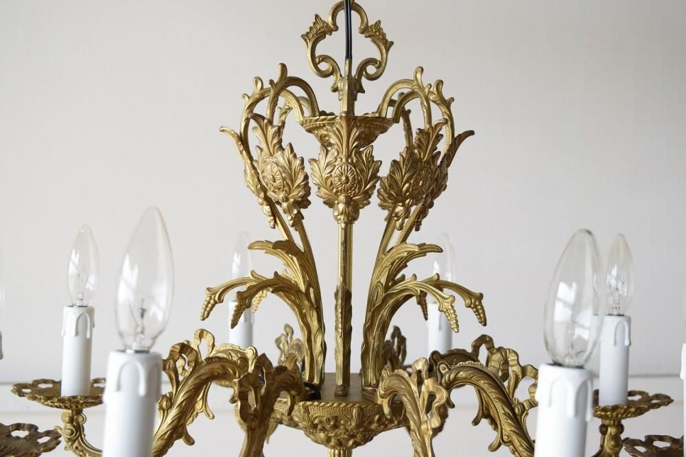 アンティーク ロココ調 8灯式シャンデリア 真鍮製 豪華な装飾