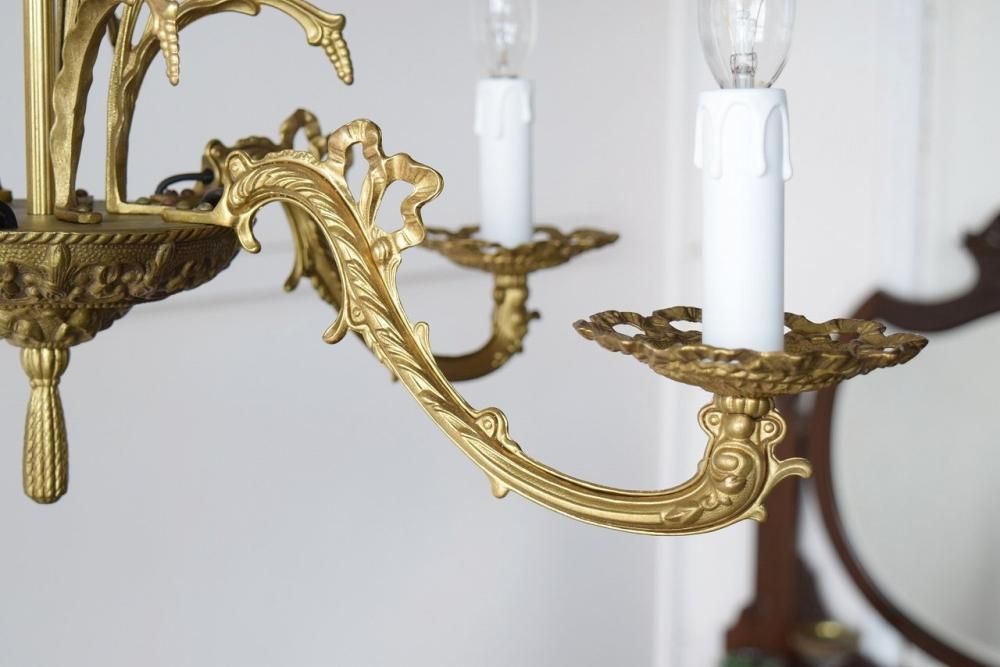 真鍮製ロココ調シャンデリア｜華やかな6灯式×植物モチーフ