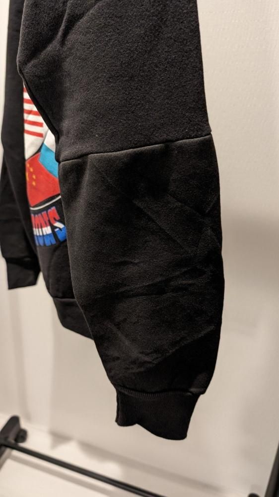 ヘインズ スウェット 黒 国旗 USA 古着 Hanes - ANTIQUE LEAVES