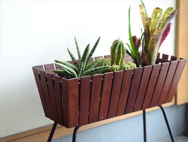 デンマーク製 チークのプランター 50x20cm 飾り棚 ディスプレイ デンマーク製 チークのプランター 50x20cm 飾り棚 ディスプレイ