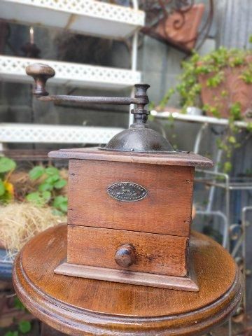 フランスアンティーク PUGEOT プジョー 手挽き コーヒーミル [tk フランスアンティーク PUGEOT プジョー 手挽き コーヒーミル [tk