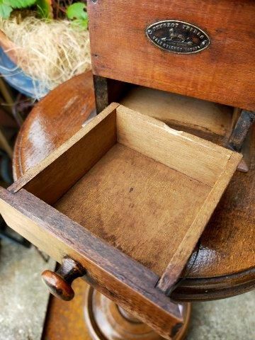 1930年代製 フランスアンティーク プジョー手挽きコーヒーミル