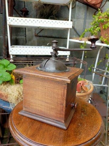 フランス アンティークBirambeau社 AS RRR コーヒーミル フランス製、洗練された印象の、Birambeau社 