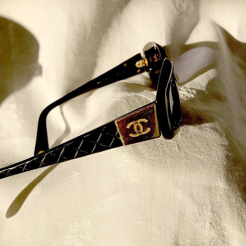 シャネル CHANEL サングラス(ケース・箱) ブラック coco シャネル CHANEL サングラス(ケース・箱) ブラック coco