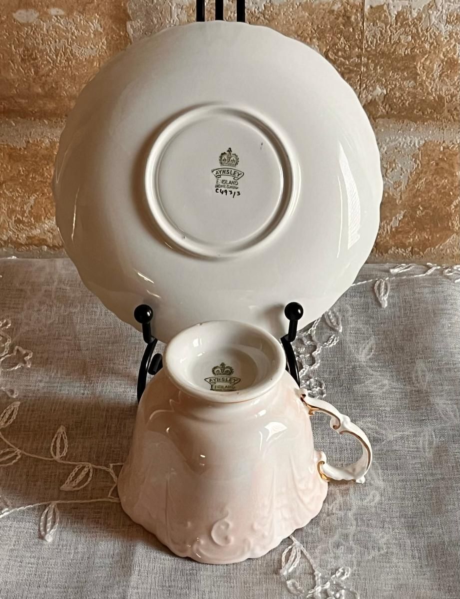 英国 エインズレイ C493-5パターン カップ&ソーサー - ANTIQUE 英国 エインズレイ C493-5パターン カップ&ソーサー - ANTIQUE