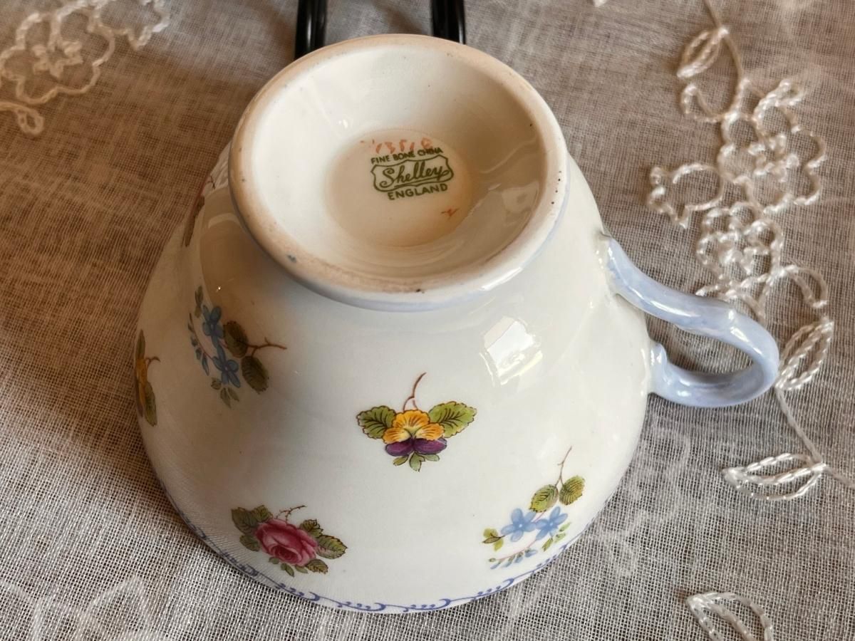 希少 英国 シェリー カップ&ソーサー - ANTIQUE LEAVES 希少 英国 シェリー カップ&ソーサー - ANTIQUE LEAVES