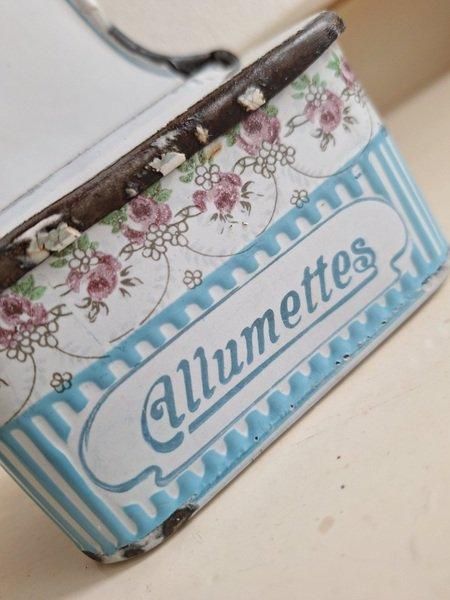 ◇人気◇希少レア♡アンティークホーローBB社 アリュメット缶ローズ