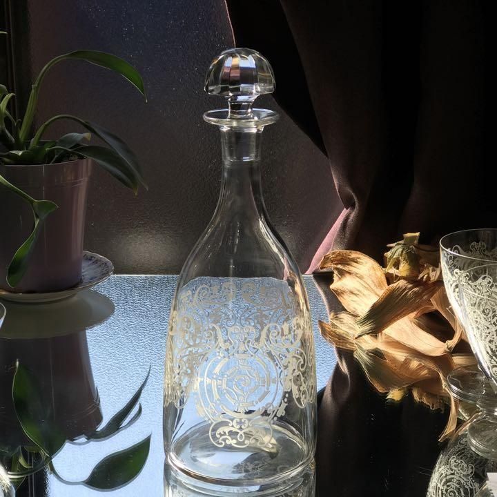 オールドバカラ 珍しい花瓶 Old BACCARAT ピンク 磨りガラス 美しい