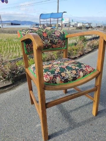 アンティークアームチェア エスニック　デザイナーズ アンティークアームチェア エスニック デザイナーズ アンティーク