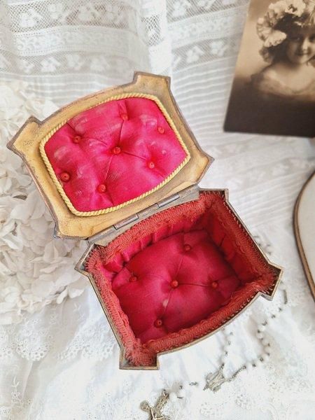 アンティークジュエリーボックス - アンティークモール＆蚤の市情報