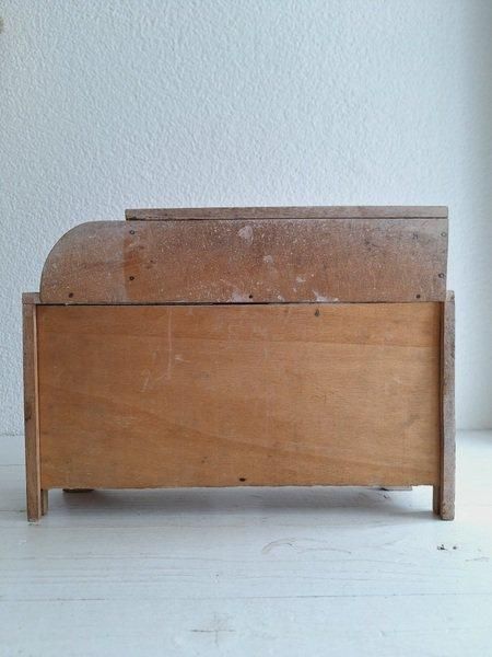 アンティークドールキャビネット - ANTIQUE LEAVES アンティークドールキャビネット - ANTIQUE LEAVES