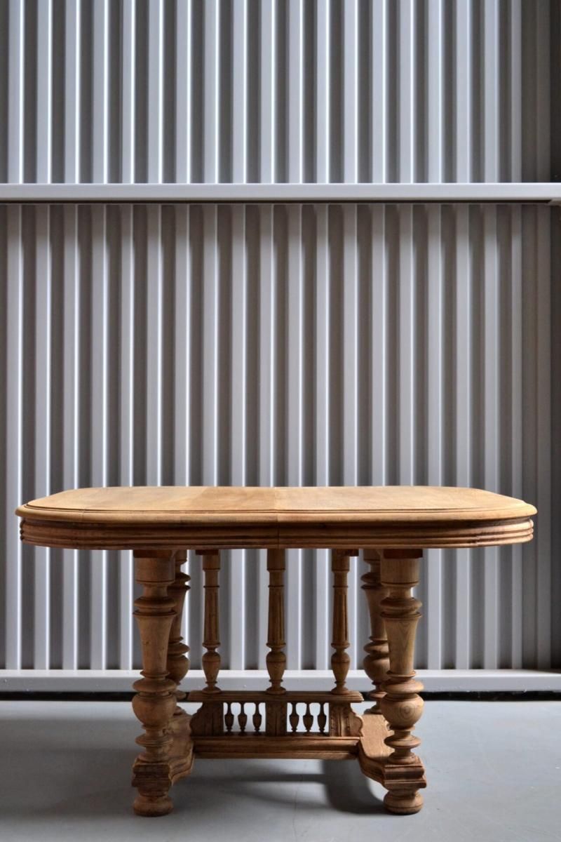 Dining table Henri 2