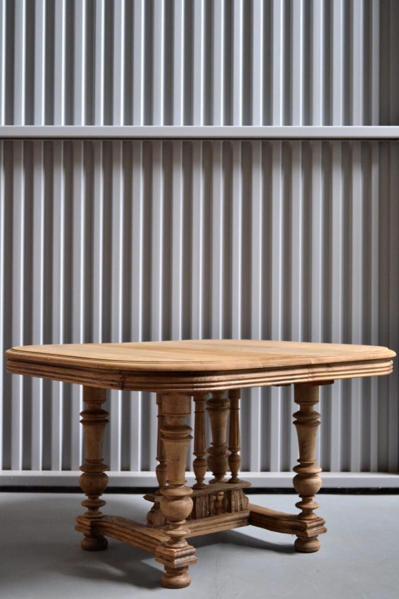 Dining table Henri 2