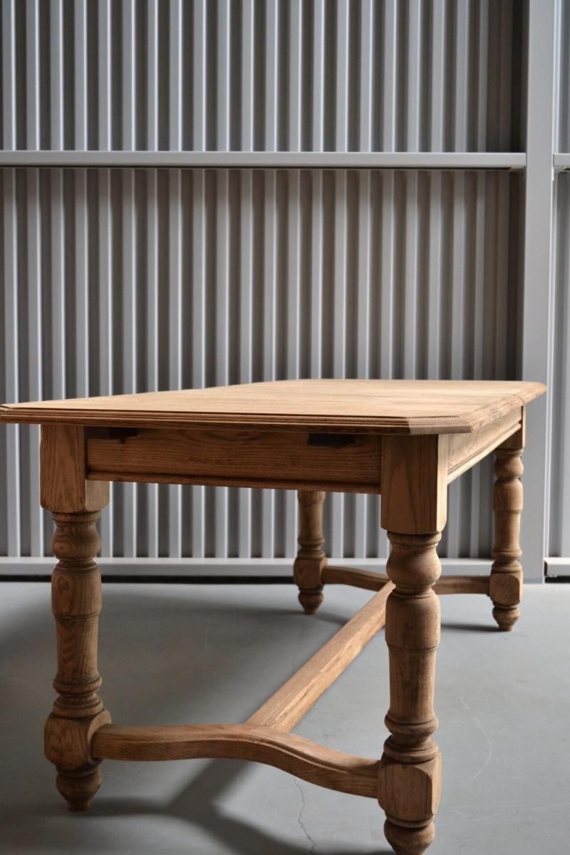 Extension dining table oak