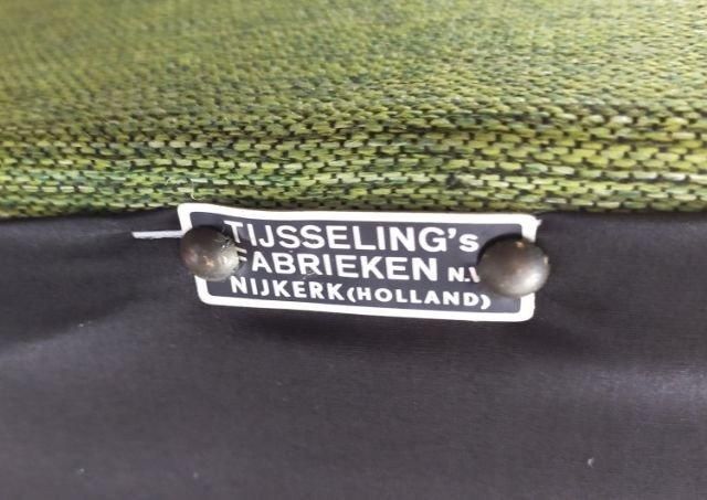 オランダ製アンティーク家具① オランダ製ヴィンテージソファ、独自のモンステラ×グリーンで