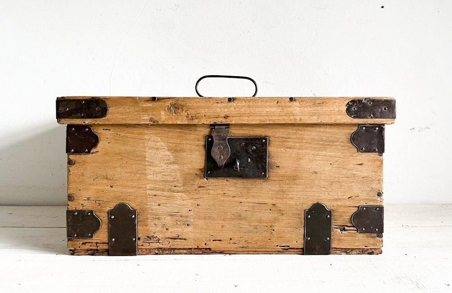 ե󥹥ƥåɥȥ(AW024-111)