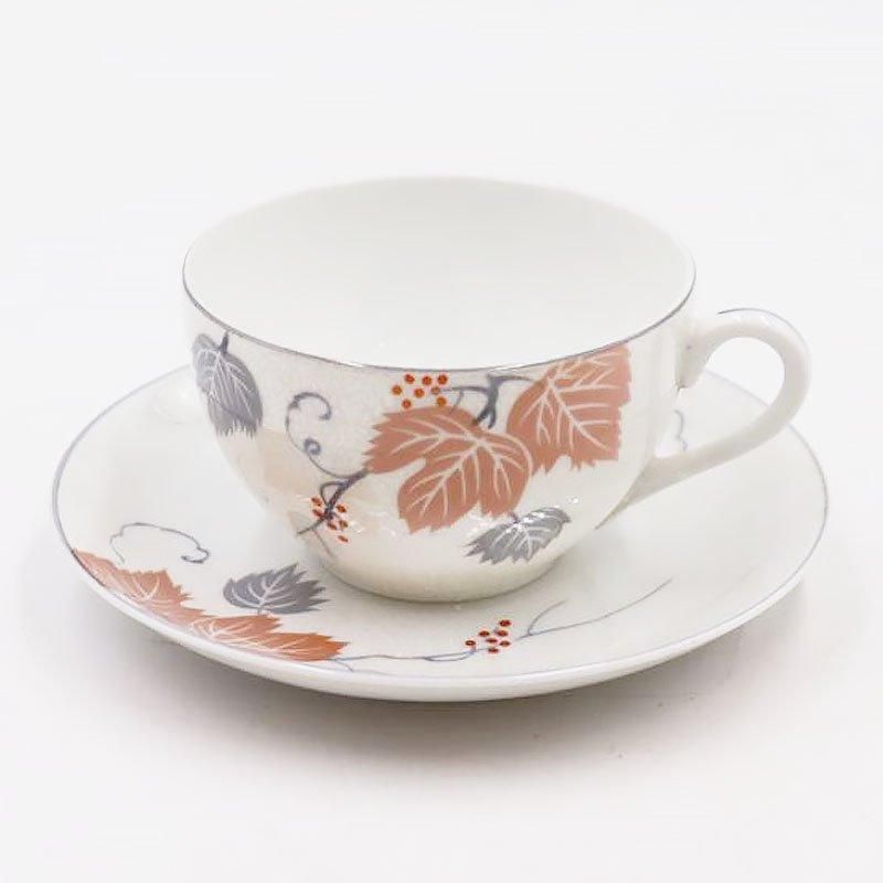 オールドノリタケ NORITAKE ティー カップ＆ソーサー ラスター彩 淡色 洋食器 上品 大正 アンティーク クラシック（蔦・植物・赤い実）