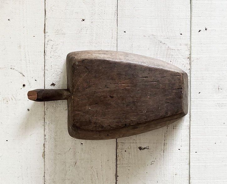 アフリカアンティーク 木製スコップ (aw024-122) - ANTIQUE LEAVES アフリカアンティーク 木製スコップ (aw024-122) - ANTIQUE LEAVES