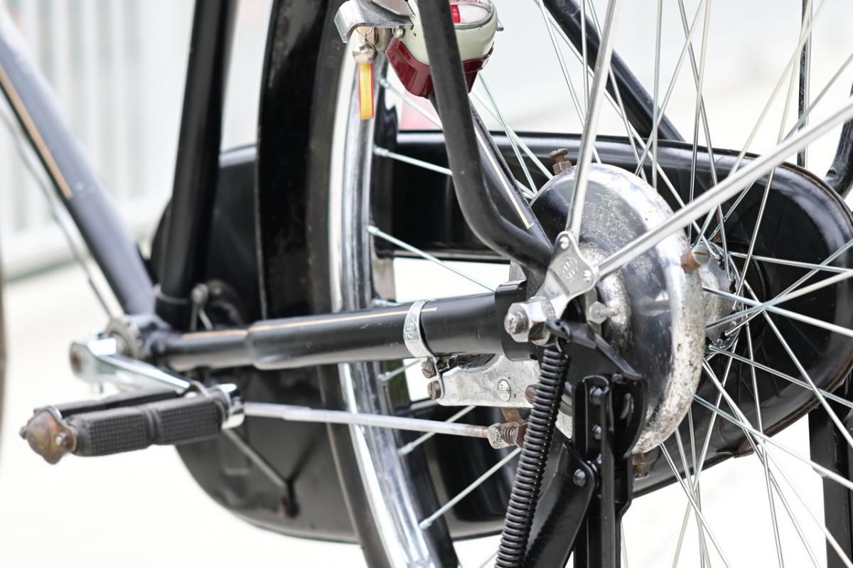 カワムラ 自転車 昭和30年代 リバー 運搬車 - ANTIQUE LEAVES カワムラ 自転車 昭和30年代 リバー 運搬車 - ANTIQUE LEAVES