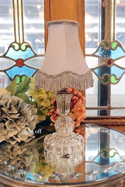 LED球付き】フリンジシェード ガラスの台座テーブルランプ - ANTIQUE 