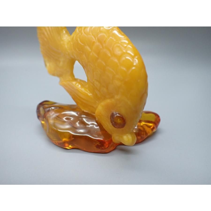 アンティーク 天然琥珀 金魚彫刻 41.6g 宝石鑑別書付き