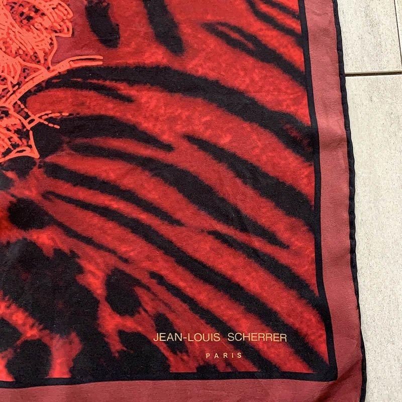 シルクスカーフ 赤 JEAN LOUIS SCHERRE ヒョウ柄 フランス シルクスカーフ 赤 JEAN LOUIS SCHERRE ヒョウ柄 フランス