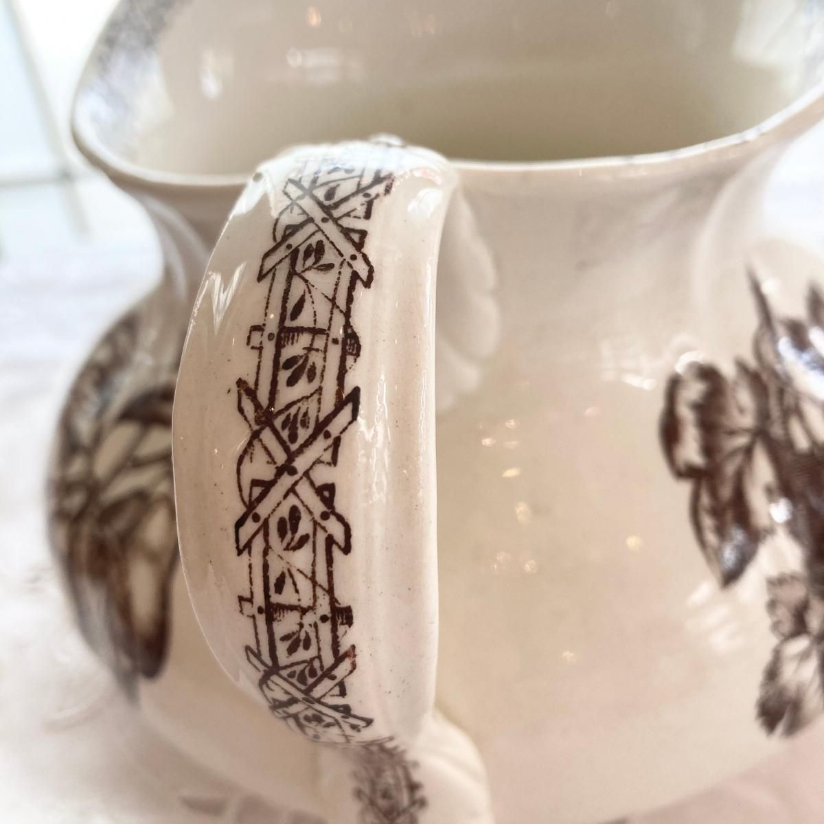 アンティーク ショワジールロワ ピシェ フルーツ柄 陶磁器