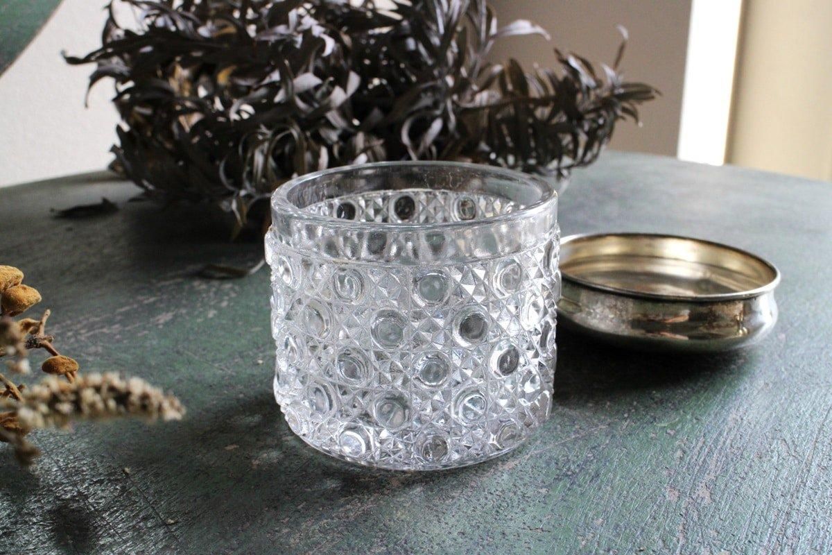 英国製アンティーク、輝くクリスタルのラウンドケース