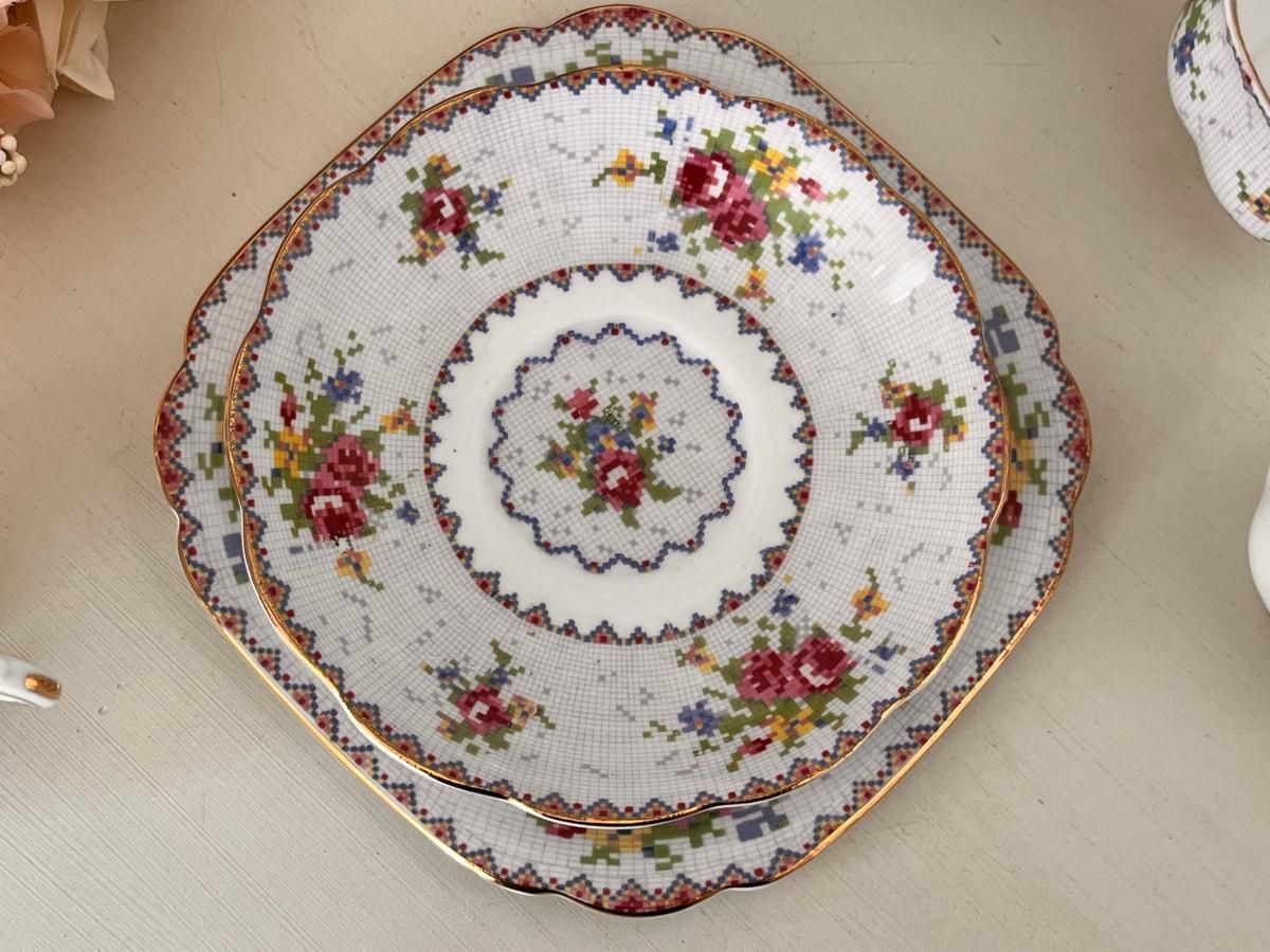 ロイヤルアルバート　花柄陶器皿 7枚セット 約20cm イギリス 50s ロイヤル・アルバート ヴィンテージ ケーキ皿 陶器