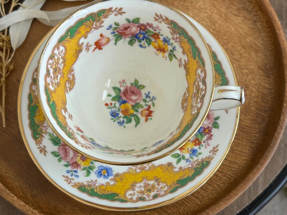 センスのいい お歳暮 フローラルガーデン ハマースレイ カップ&ソーサー LEAVES ANTIQUE - 食器