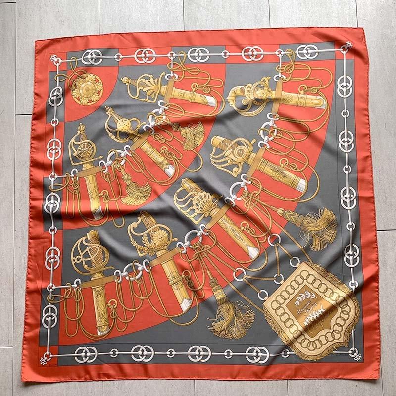 エルメススカーフ Hermes カレ90 Cliquetis シルクスカーフ エルメススカーフ Hermes カレ90 Cliquetis シルクスカーフ
