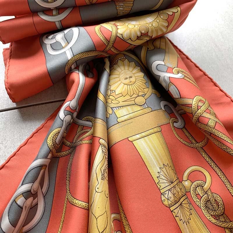 エルメススカーフ Hermes カレ90 Cliquetis シルクスカーフ エルメススカーフ Hermes カレ90 Cliquetis シルクスカーフ
