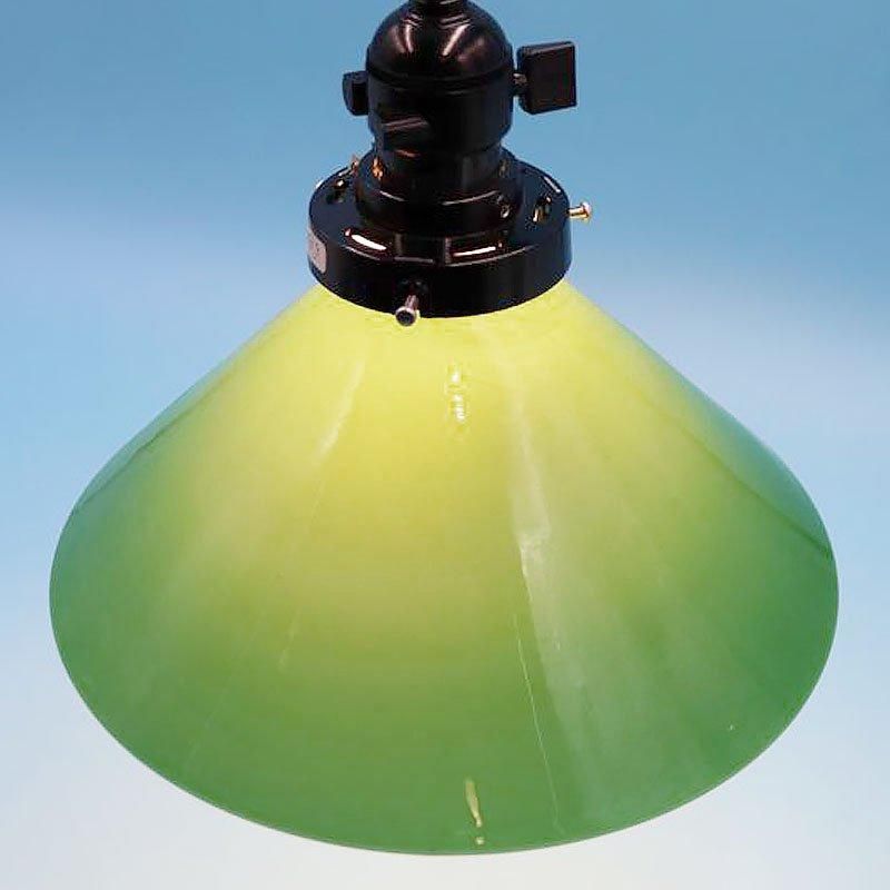 昭和レトロ 電笠 電傘 ランプシェード ガラス グリーン 緑 内 昭和レトロ 電笠 電傘 ランプシェード ガラス グリーン 緑 内
